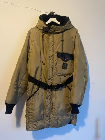 Warme Vintage RefrigiWear Winterjacke mit Kapuze, Grösse L