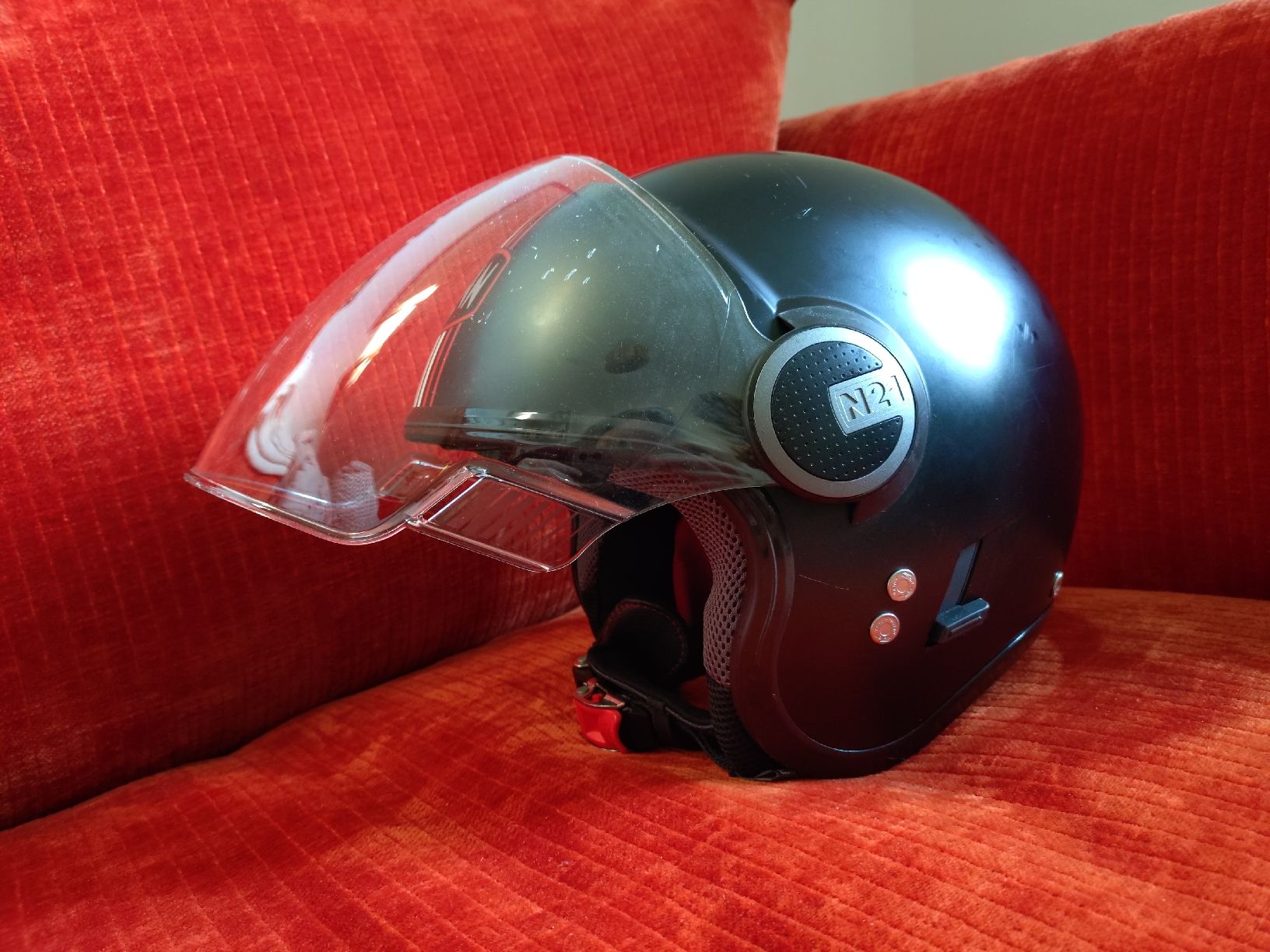 Caschi & visiere: Jethelm Nolan N21Visor XS – Usato da Buchs AG venduto da Basilikumbalkon