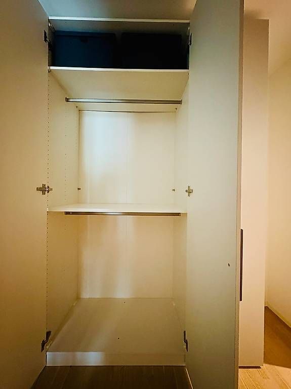 Micasa Armadi: Hochwertiger Schrank von Micasa – Usato da Gunzwil venduto da M9 3