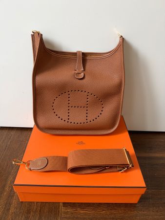 NEW Hermès Evelyne III 29 in Gold