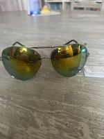 Neue Aviator-Sonnenbrille mit verspiegelten Gläsern  UV400