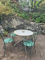 Gartentisch und Stühle Komplett