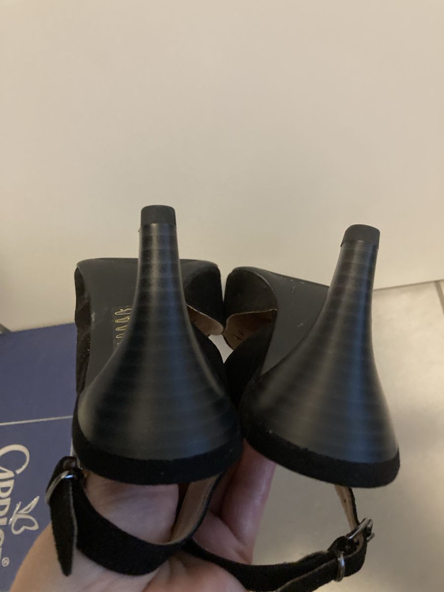 Scarpe da donna: Caprice Pumps Gr. 38 neu – Nuovo (secondo la descrizione) da Winterthur venduto da NatMet11 3