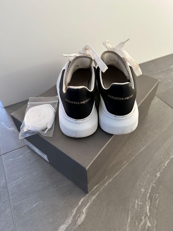 Alexander Mcqueen Chaussures hommes: Alexander McQueen Sneaker (Gr.40) Weiss – D'occasion à Aarau par Kaio254 2