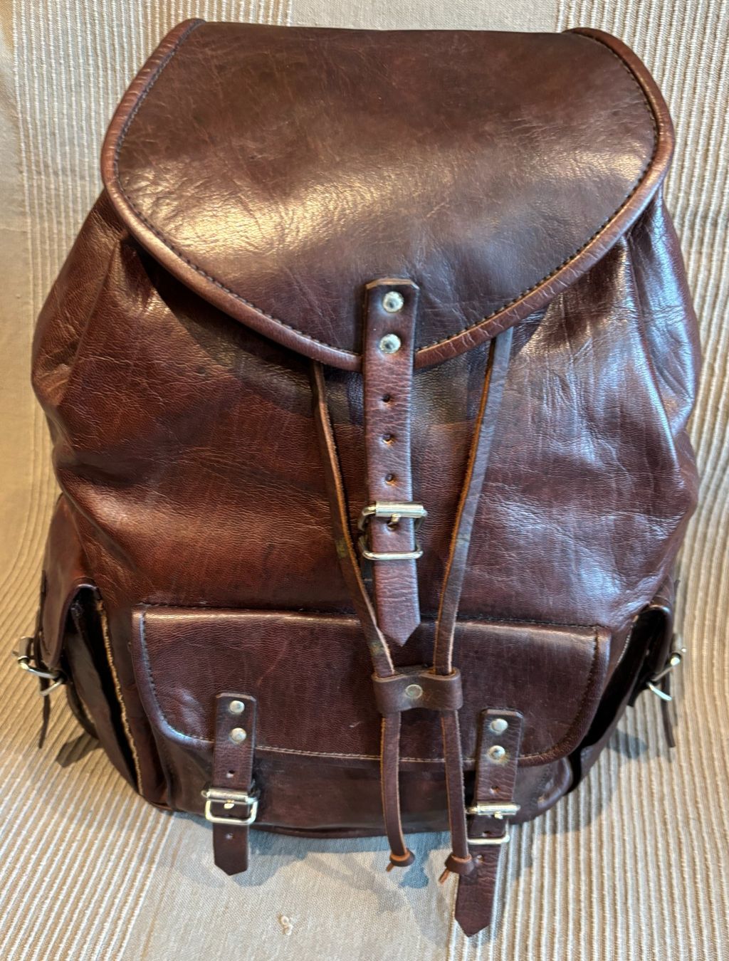 Zaini: Leder Rucksack dunkelbraun – Usato da Bern venduto da Chraebu2 1