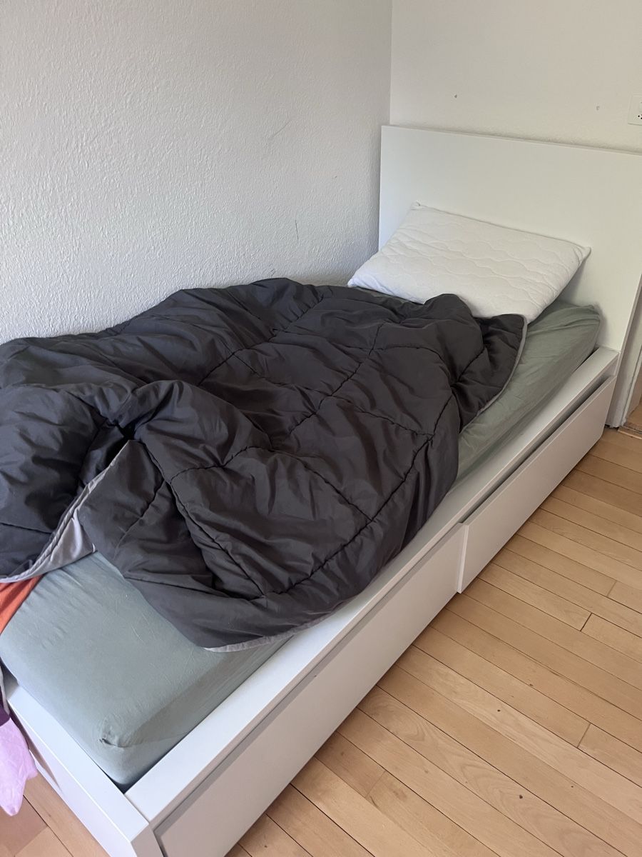 Ikea Letti: IKEA MALM Bettgestell 90/200 – Nuovo (secondo la descrizione) da Zürich venduto da Nneiviv