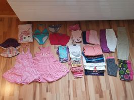 Sommerkleiderpaket für Girls in Grösse 110 / über 40 Teile