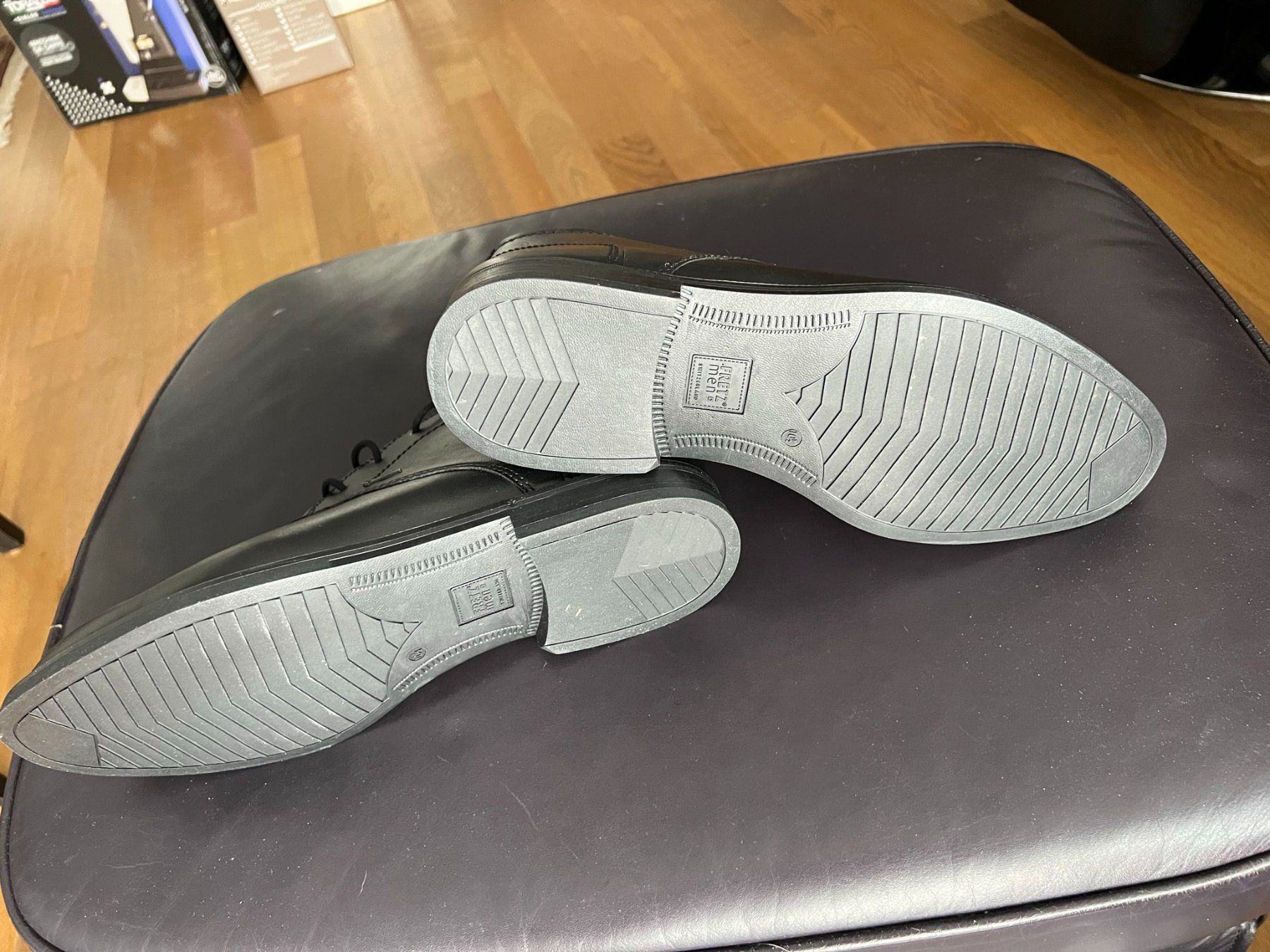 Herrenschuhe: Fretzmen Lammfellschuhe Gr.44.5 NEU – Neu und originalverpackt aus Reinach AG von innamac 6