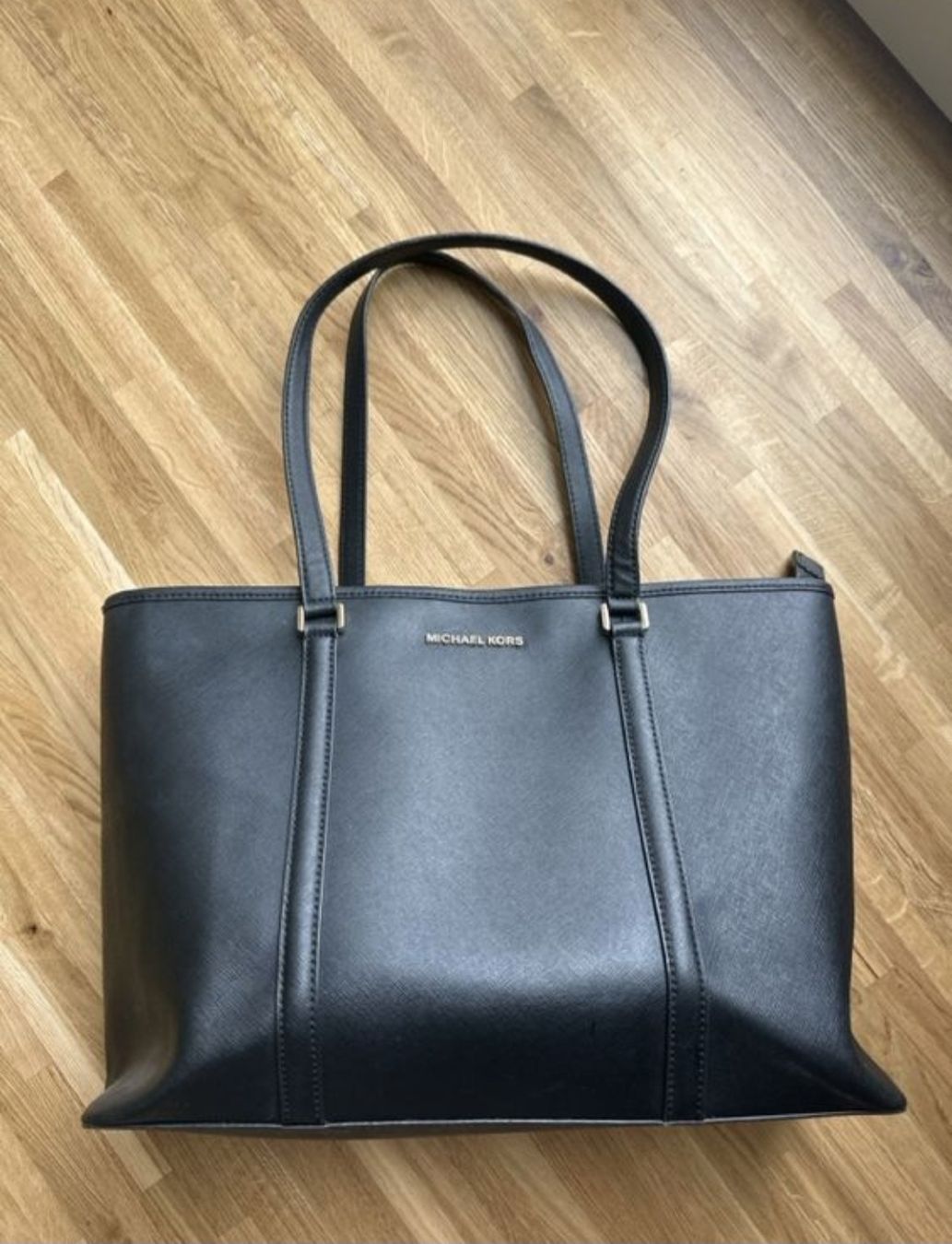 Michael Kors Taschen für Damen: Michael Kors Handbag Black Shopper Used Condition – Gebraucht aus Zürich von oli_p8cc