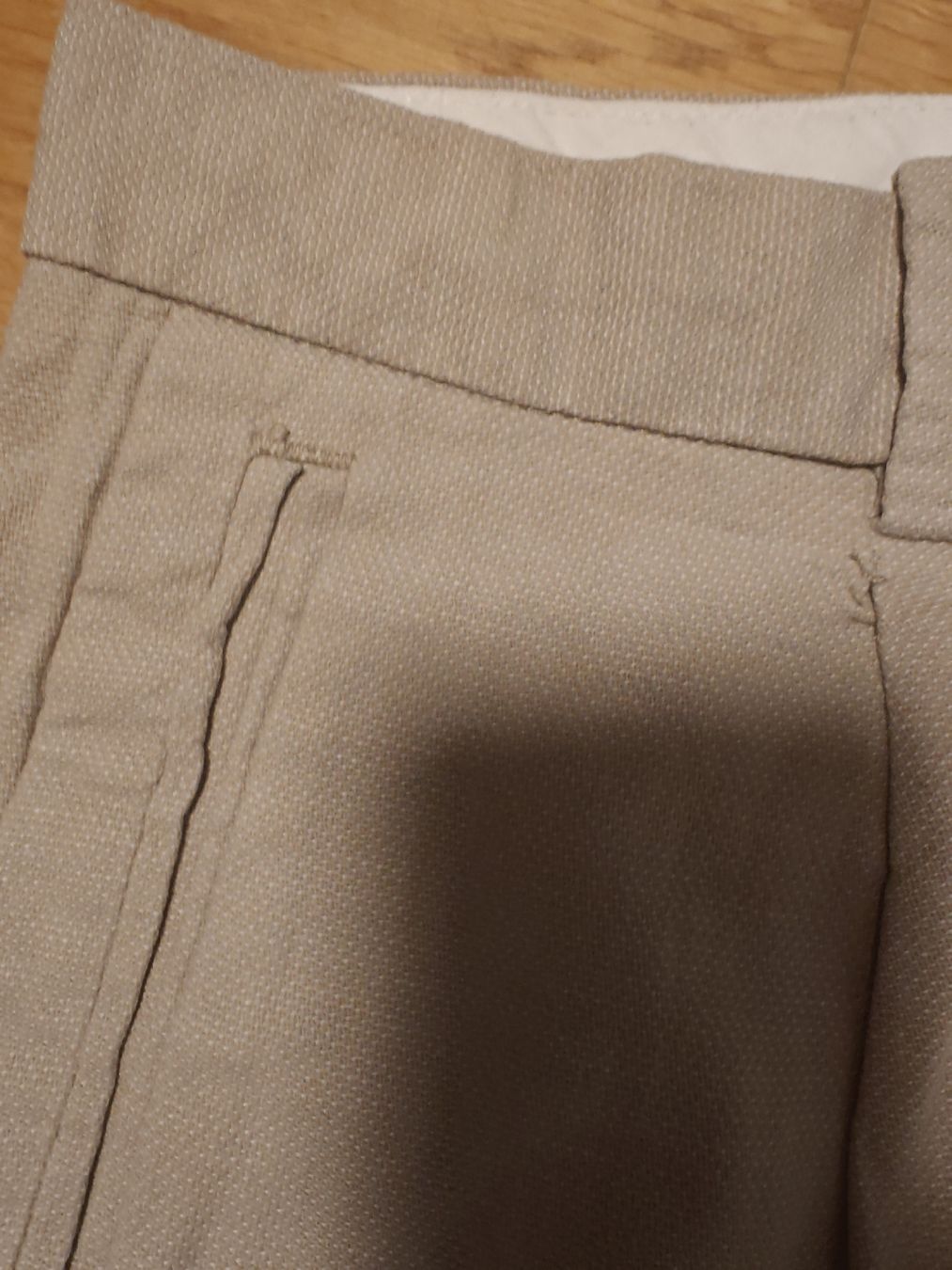 H&M Pantaloni: relaxed Fit Chinos H&M Gr 30 – Usato da Menzingen venduto da tschey-tschey 2