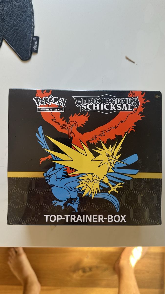 Pokémon Sammelbilder & Trading cards: Set Verborgenes Schicksal mit Trainer Box – Neu und originalverpackt aus Dübendorf von andi1990.