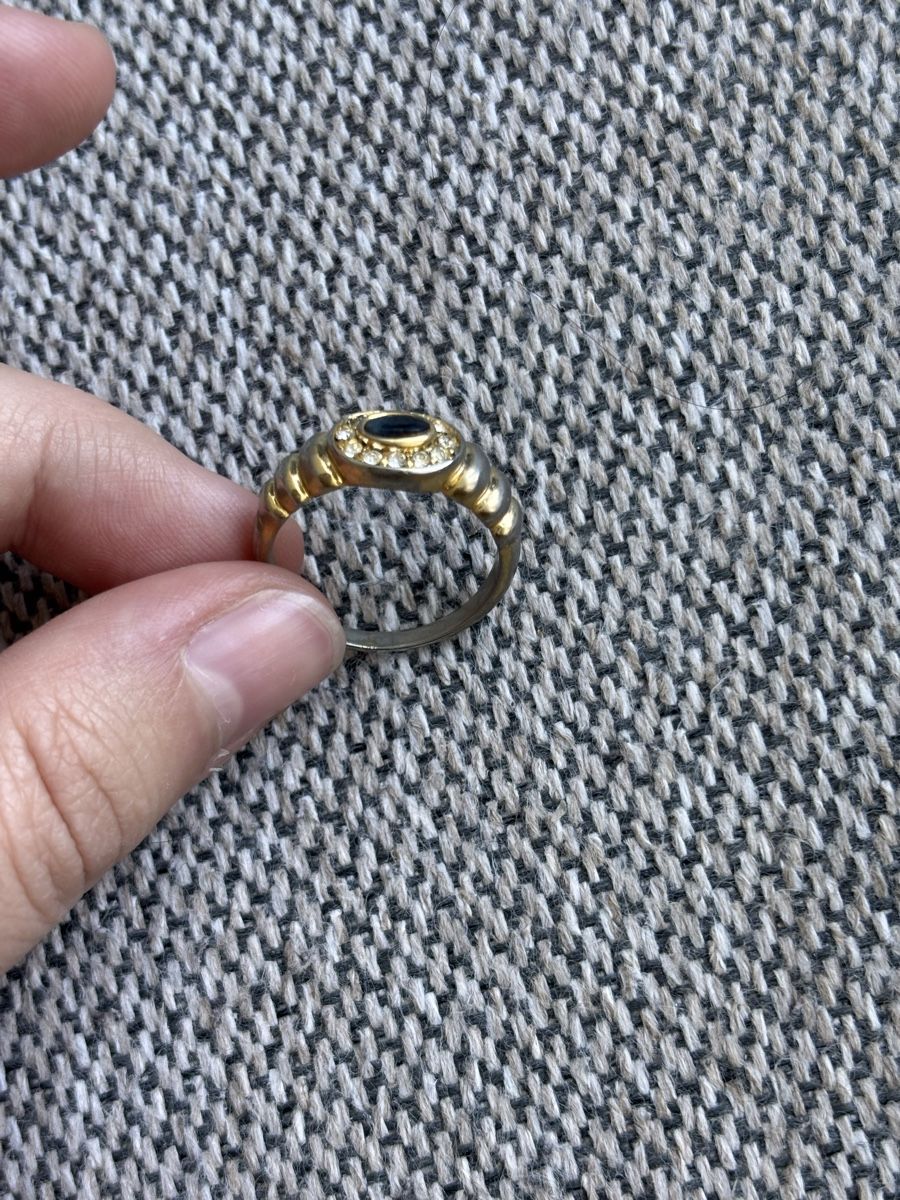 Anelli: Vintage Ring mit schwarzem Stein – Usato da Meyrin venduto da jess.etal 2