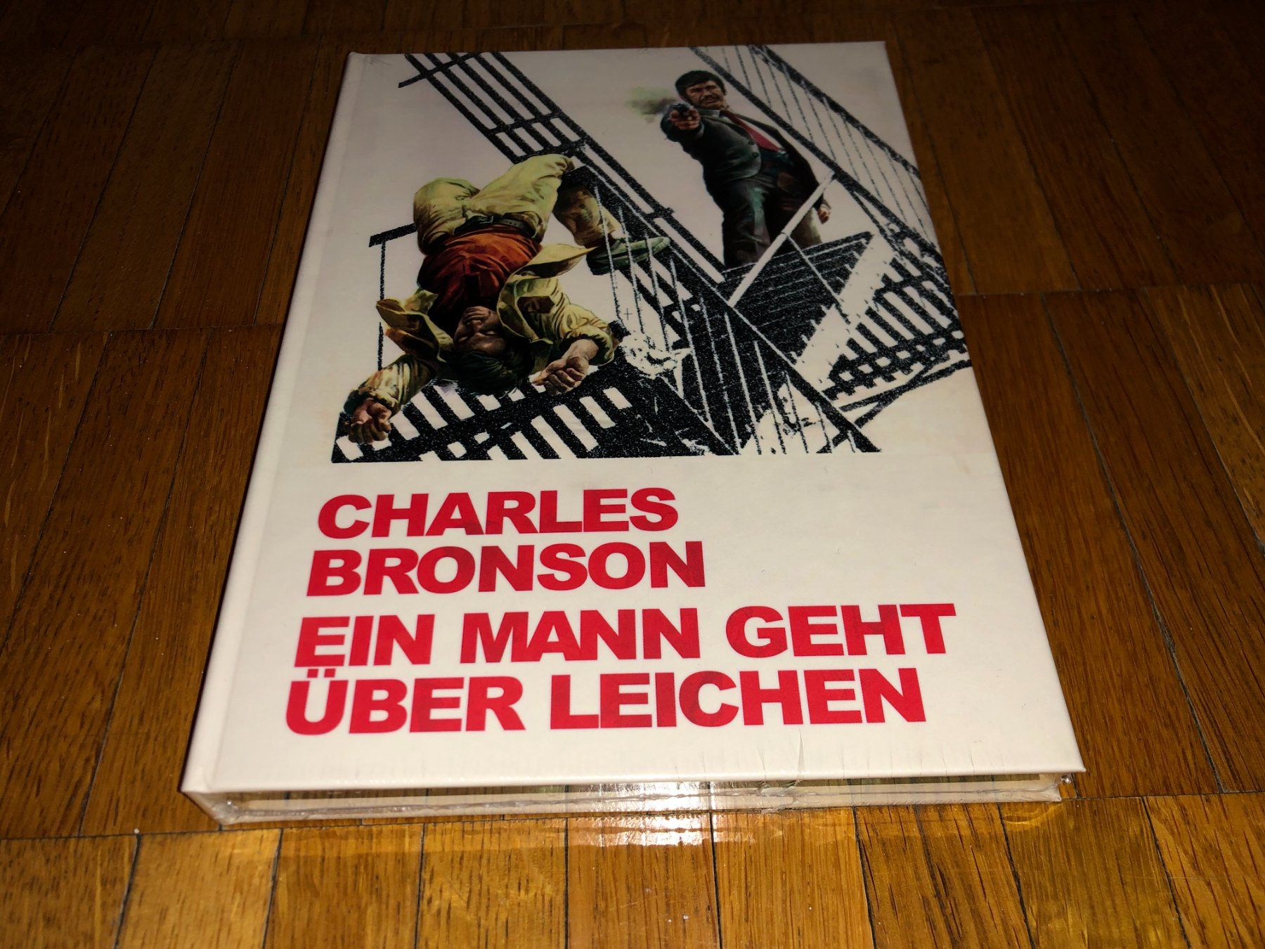 Tutti i DVDs: Ein Mann geht über Leichen - MEDIABOOK - C - EXTENDED CUT – Nuovo e nell'imballaggio originale da Basel venduto da havsok