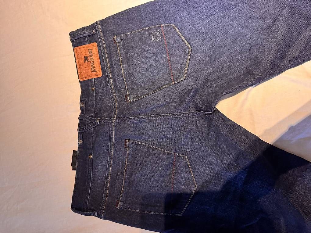 Jeans: Jeans Blau Vanguard – Usato da Regensdorf venduto da Jazmyn307 2