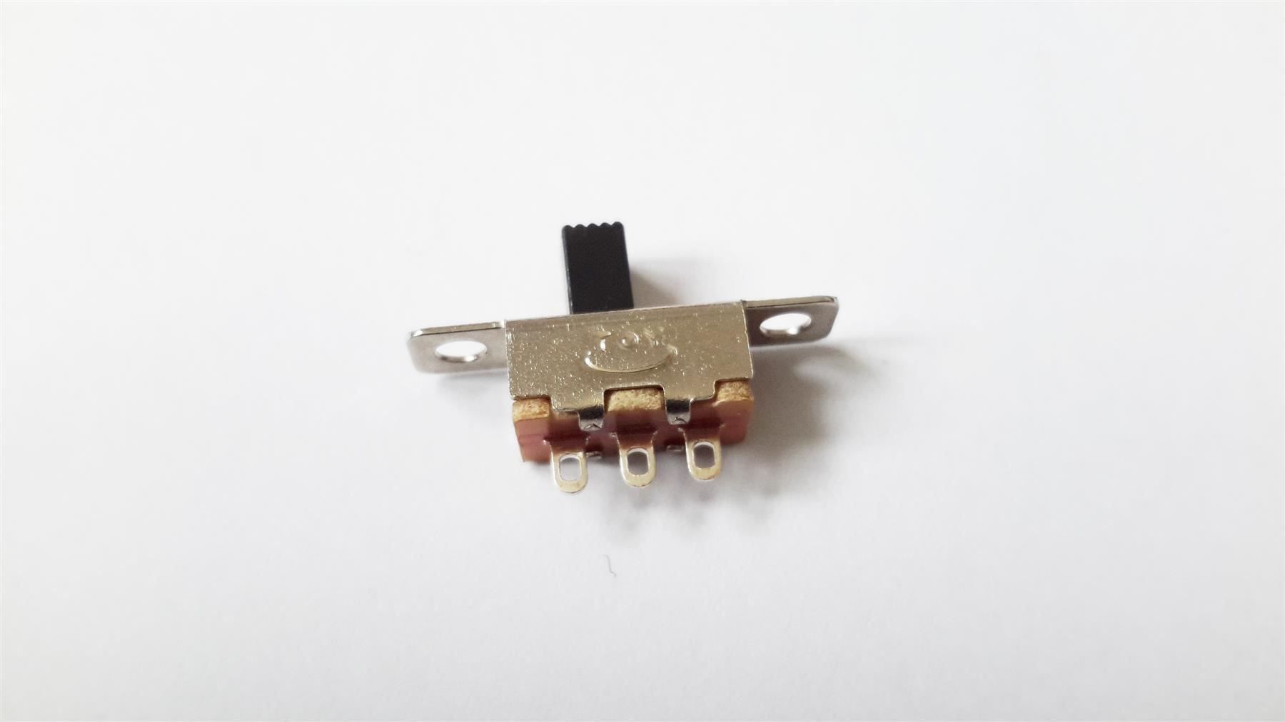Interruttori: Schiebeschalter Mini 3 Pins 1xUM silber – Nuovo e nell'imballaggio originale da St. Gallen venduto da cointec 3