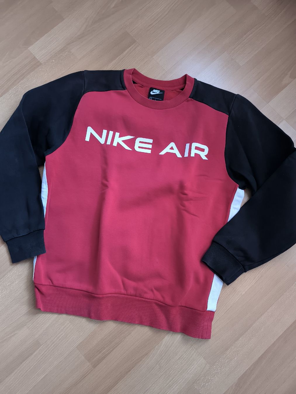 Nike Maglioni & Felpe: Nike Pullover Grösse S – Usato da Oberdiessbach venduto da Zwerg82