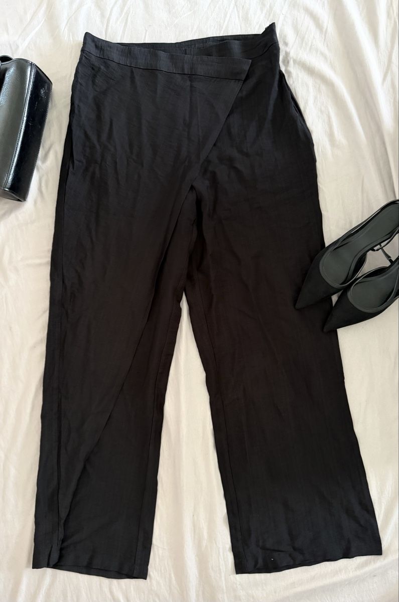 Pantalons: Chic Black Wide Leg Wrap Pants - Size M - Spring Style – Neuf (Voir description) à Rotkreuz par Brand-new11