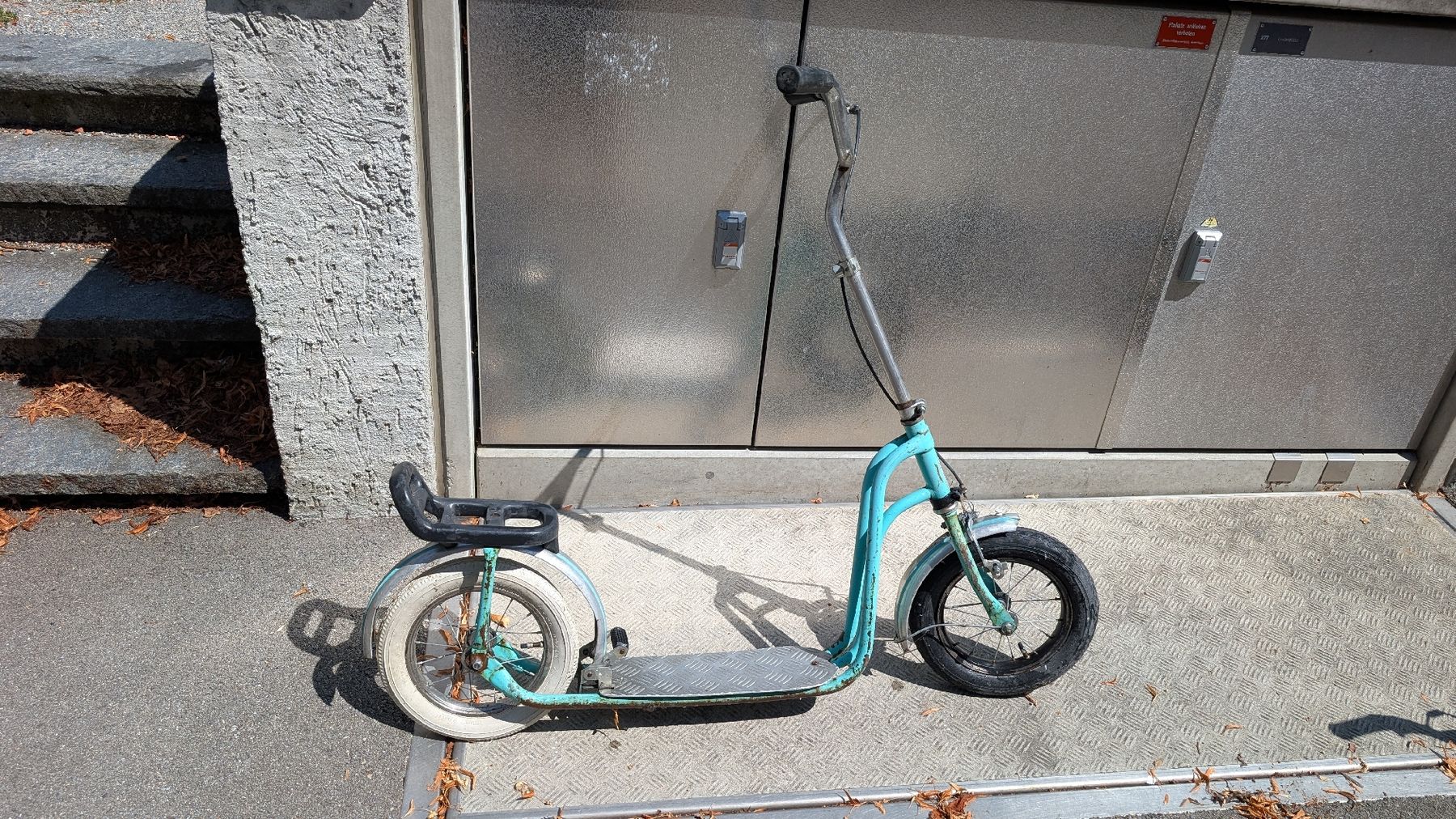 Puky Kickboard: Puky Tretroller mit Sitz gebraucht – Difettoso da Rorschach venduto da Obi-Wan85 1