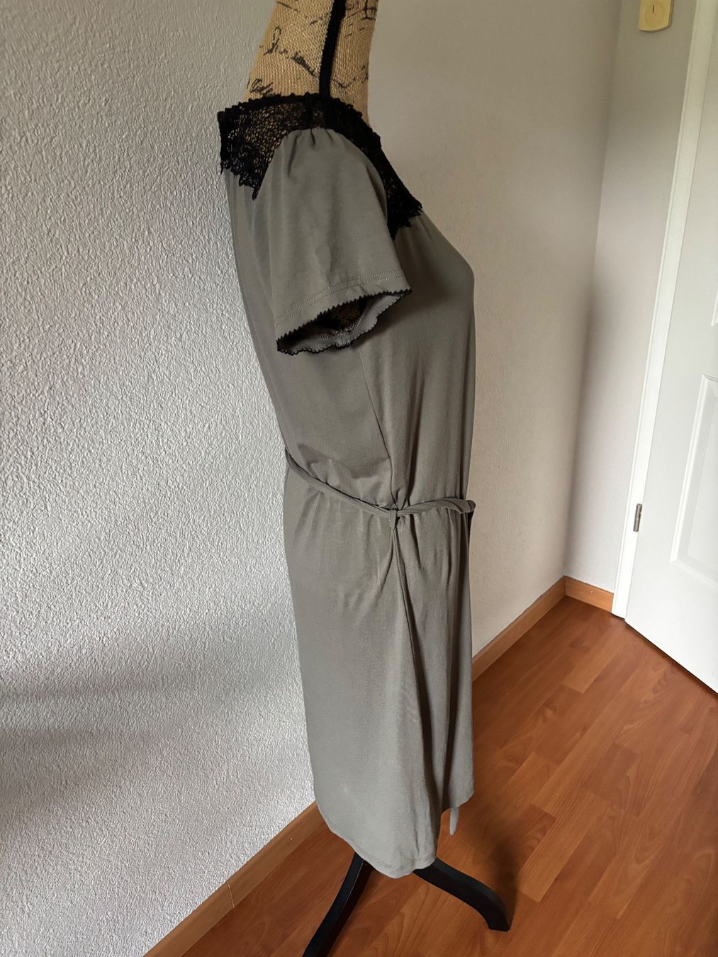 Vive Maria Vestiti: Vive Maria Rockabilly Kleid XL Stretch – Usato da Balsthal venduto da Uroby 3