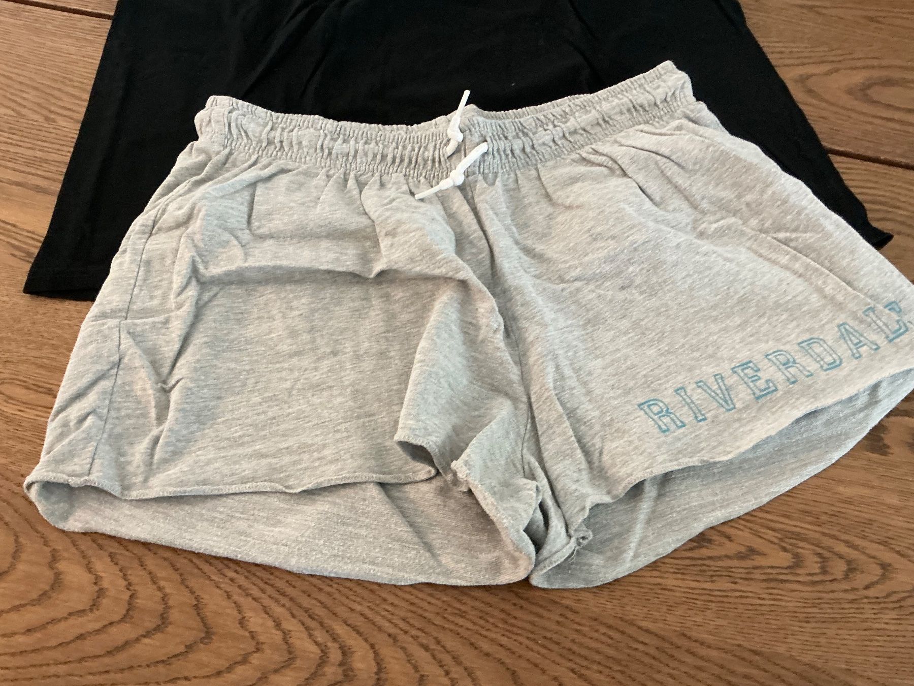 Negligees & Pigiami: Tolles Riverdale Pyjama Gr.L – Usato da Würenlos venduto da Tina48 1