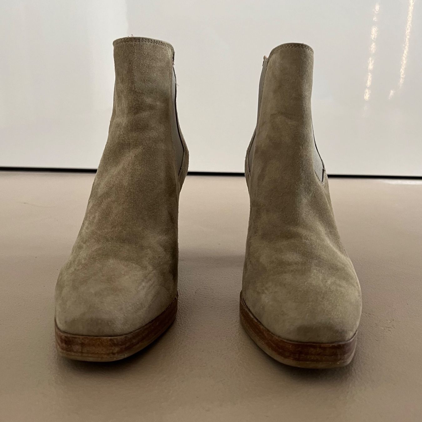 Chaussures femmes: BATA Veloursleder Stiefeletten – D'occasion à Zürich par ClosetQueen 1