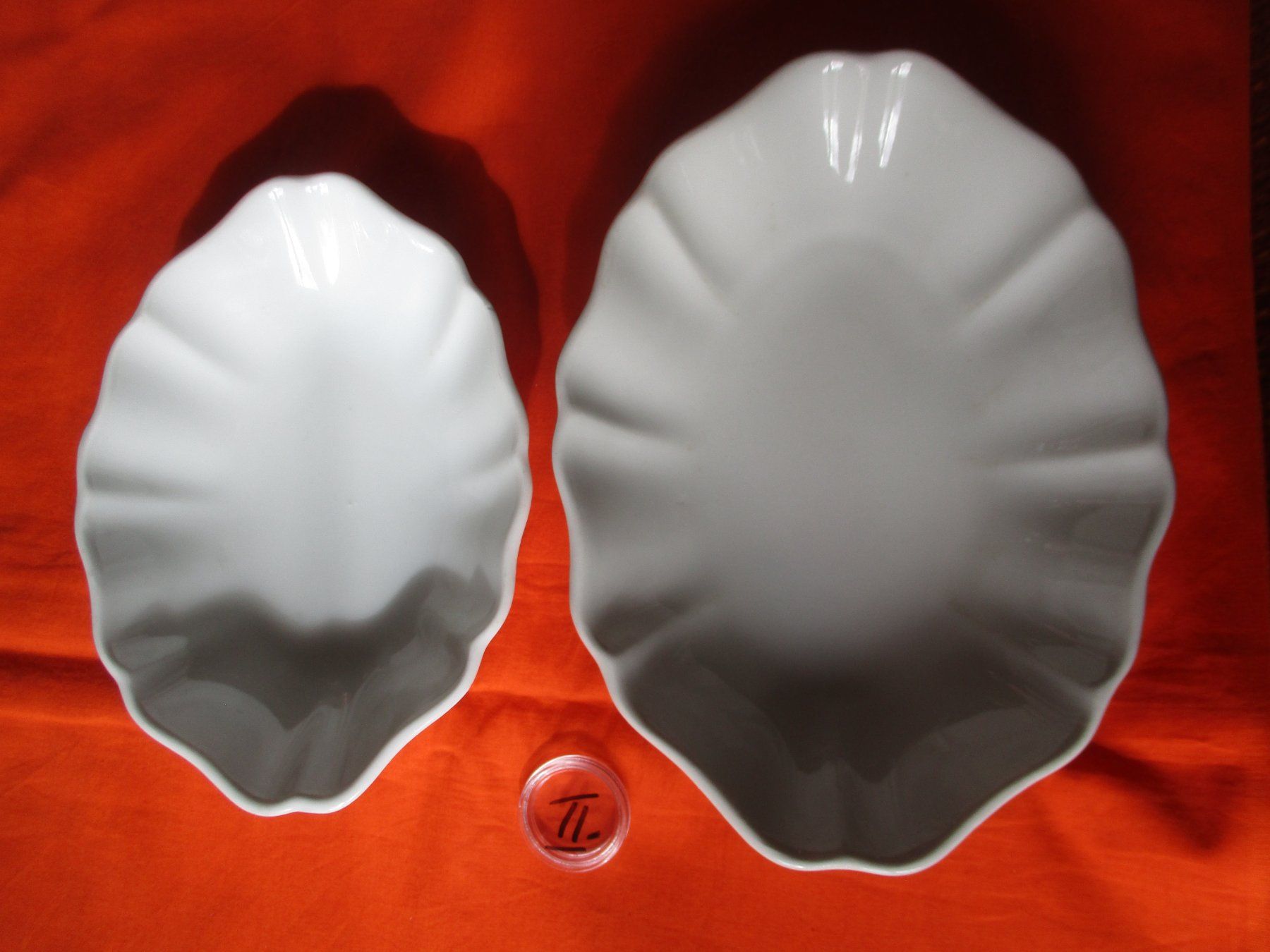 Coupes: 2 Schalen Langenthal weiss – D'occasion à Birsfelden par alles-muss-raus