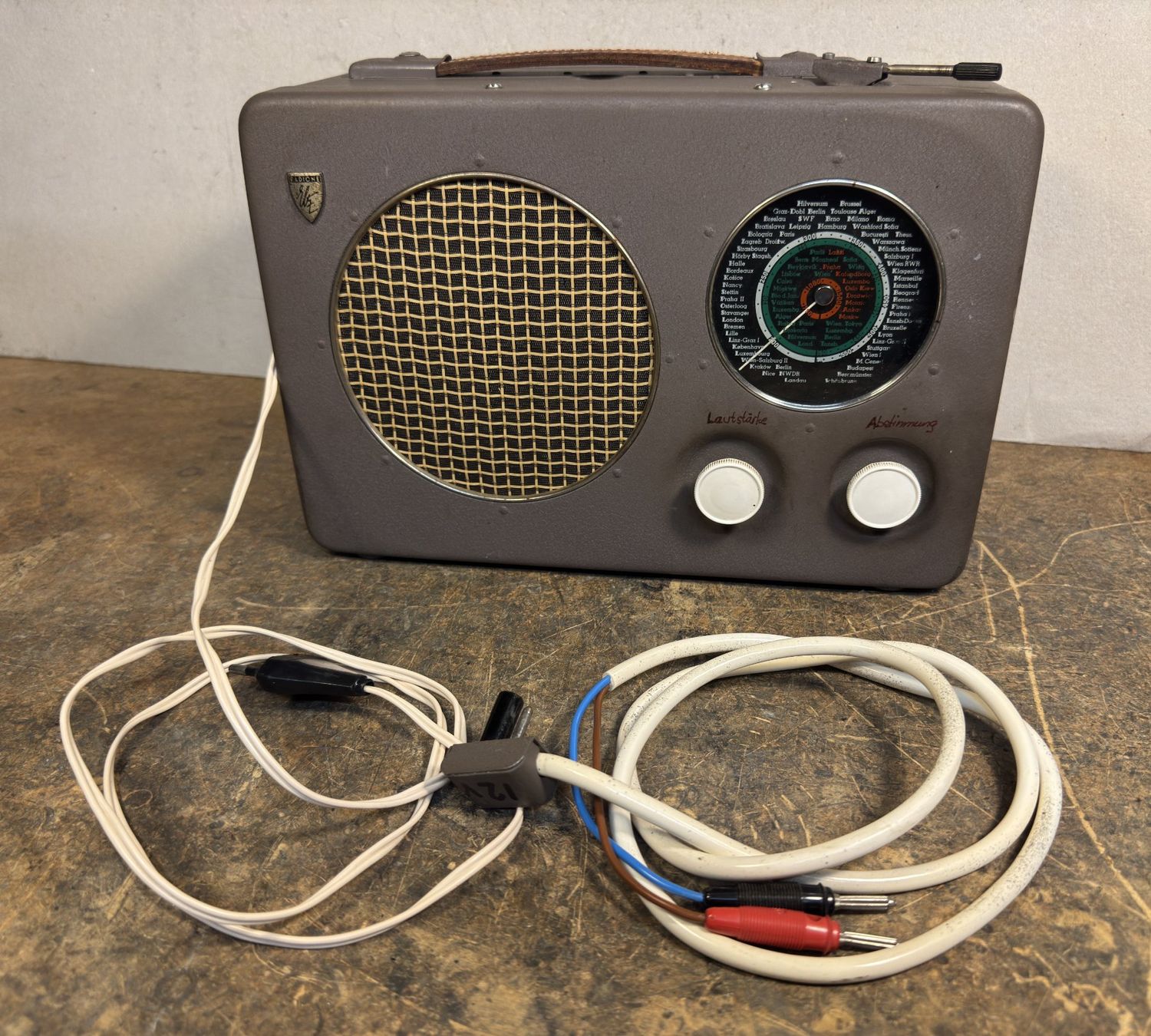Radios: Radione R9 – Gebraucht aus Ins von funkflieger