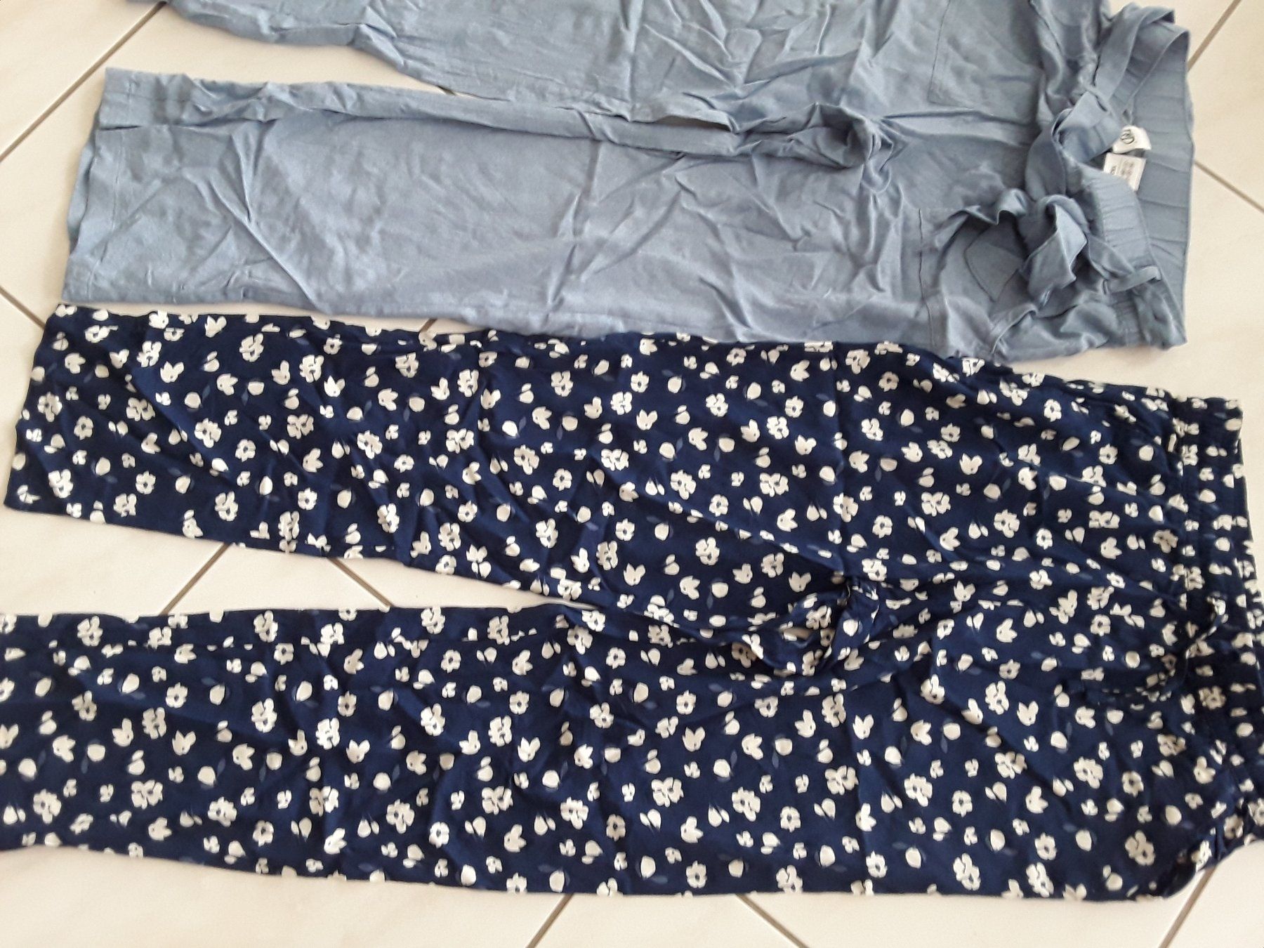Pantaloni: 2 Paar leichte Sommerhosen Gr. 152 – Usato da Heimberg venduto da Samprof 3
