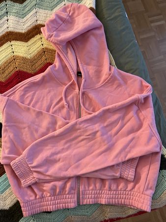 Gina Tricot Cropped Kapuzen Jäckli  M, Rosa