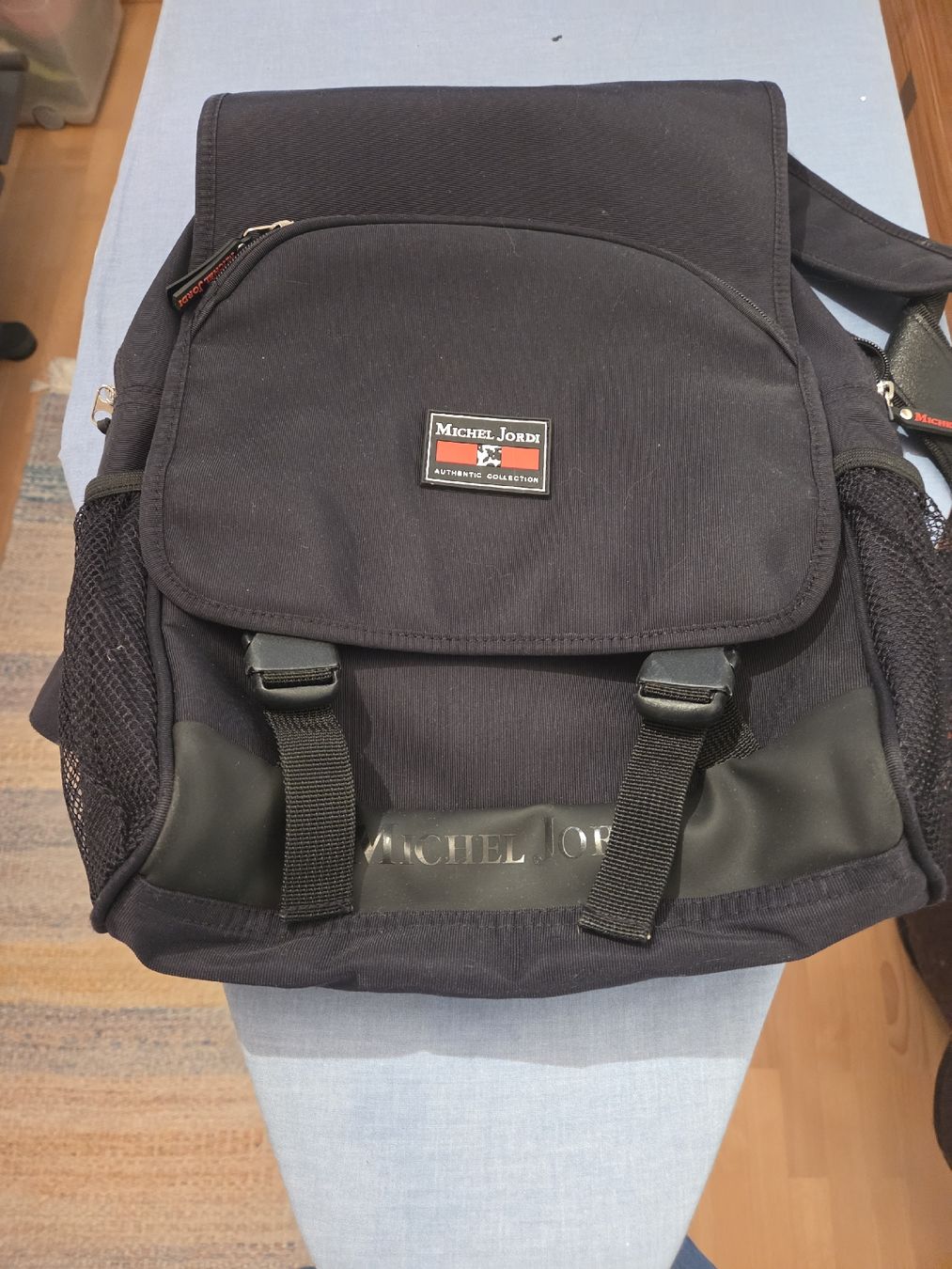 Michel Jordi Sacs à dos: Michel Jordi Rucksack – D'occasion à Brugg AG par EstherH04