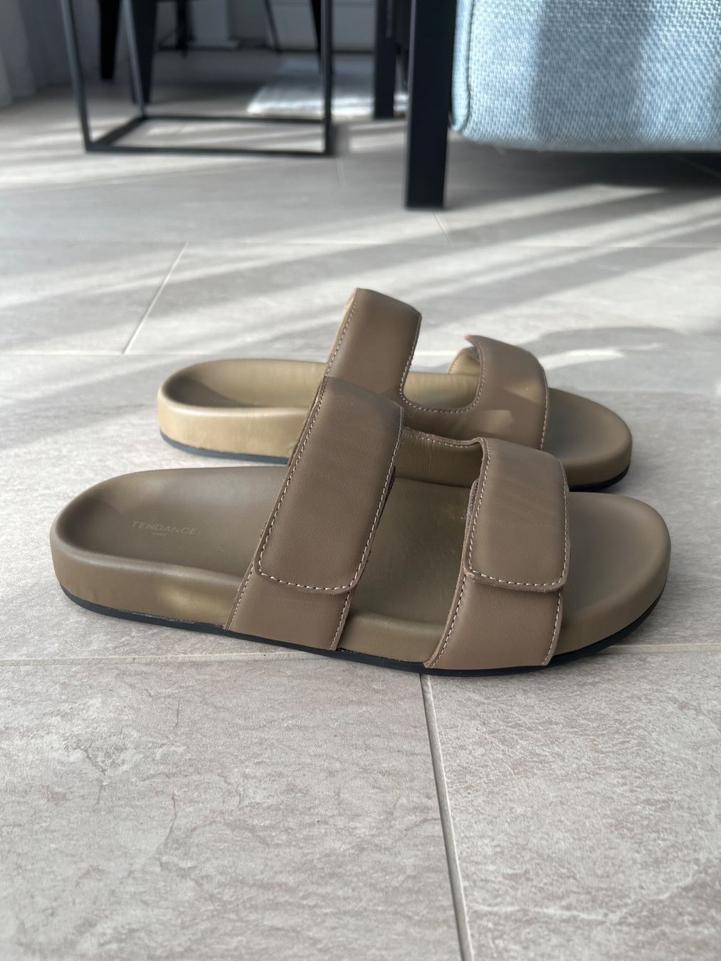 Scarpe da donna: Ledere Flip Flops Gr. 39 – Usato da Erlenbach ZH venduto da Irina_from_Erlenbach 3