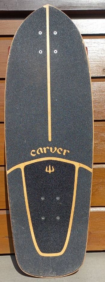 Skateboards: schönes Surfskate von Carver – Usato da Beckenried venduto da Wmarcie