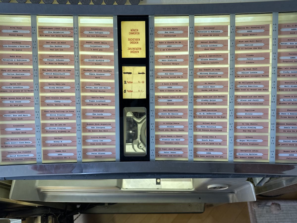 Rock-Ola Jukebox: Rock Ola Capri Deluxe II – Usato da Münsingen venduto da Sim2977 5