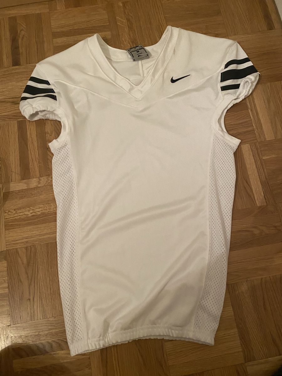 Nike Canottiere & Pantaloni: Maillot foot us Nike – Usato da Plan-les-Ouates venduto da tlb_9yy2