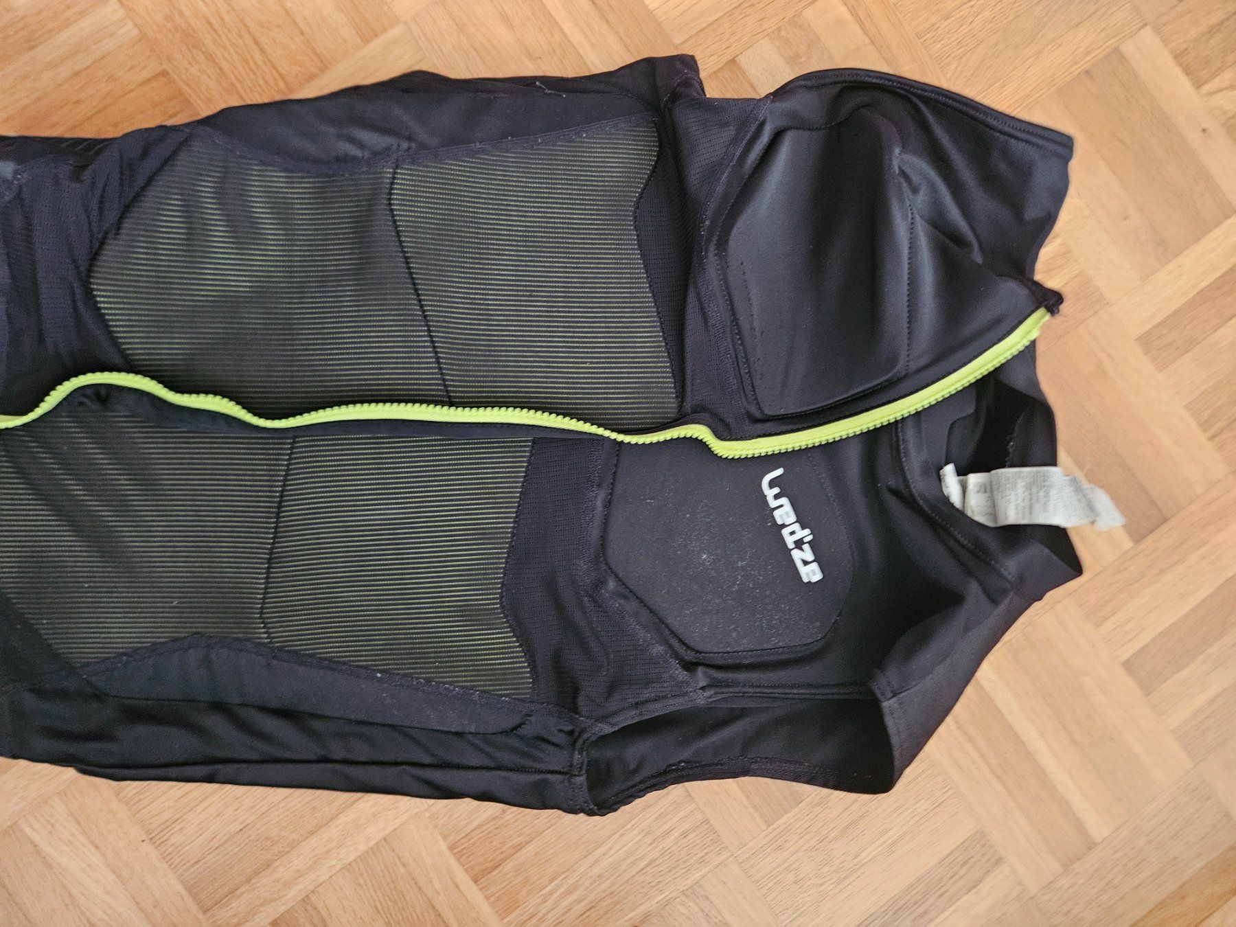 Decathlon Schutz & Schoner: Wedze back protector L – Gebraucht aus Zürich von lor_9qkr 2