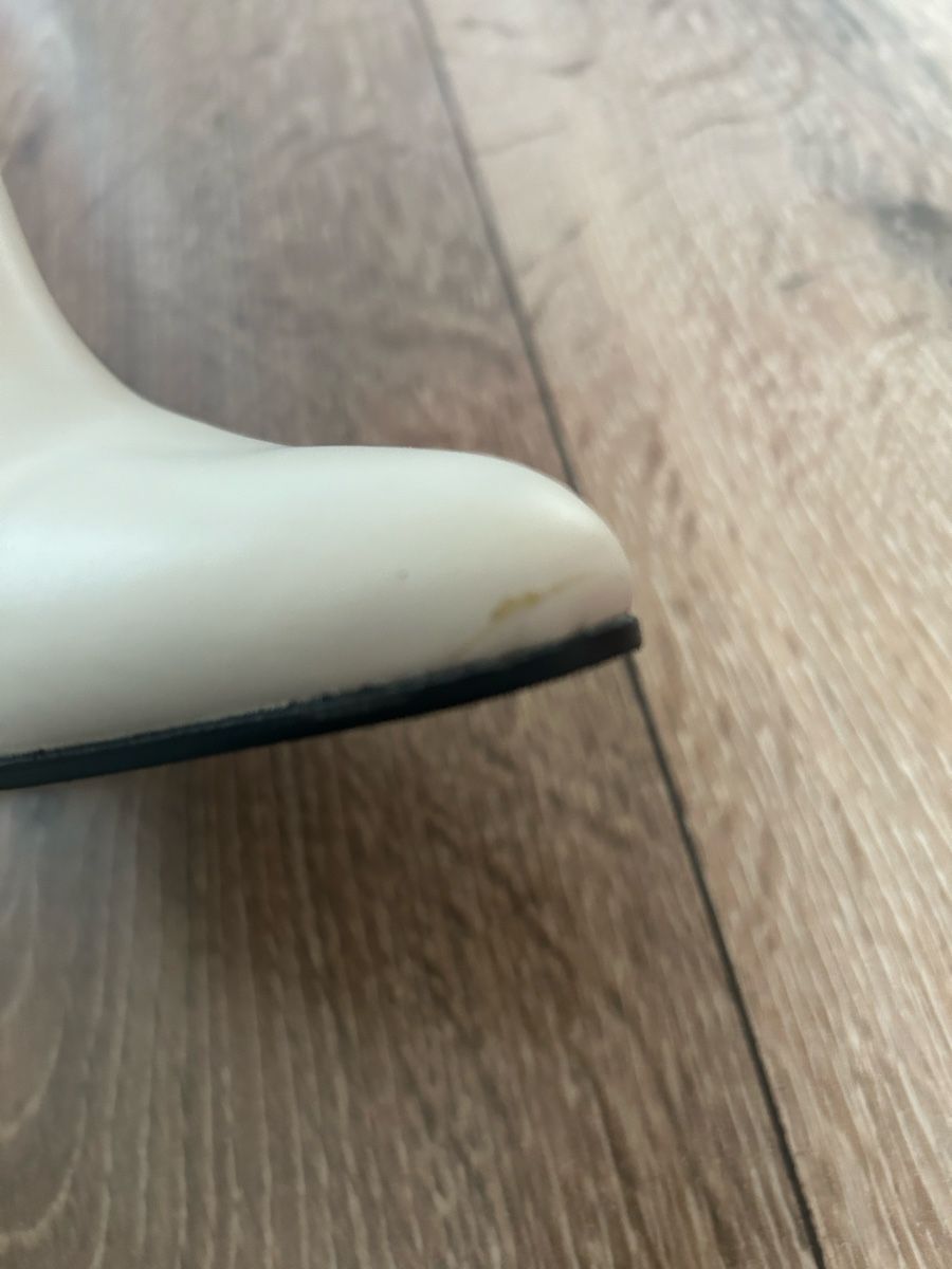 Chaussures femmes: Bottines blanches à talons originaux, pointure 38. – Neuf (Voir description) à Oulens-Echallens par Puppa73 5