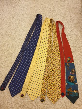 Lot 4 cravates, excellent état, 3 soie+1 polyester