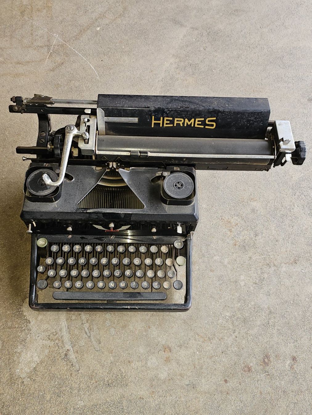 Macchine da scrivere: Vintage Schreibmaschine HERMES – Usato da Diessenhofen venduto da Osio