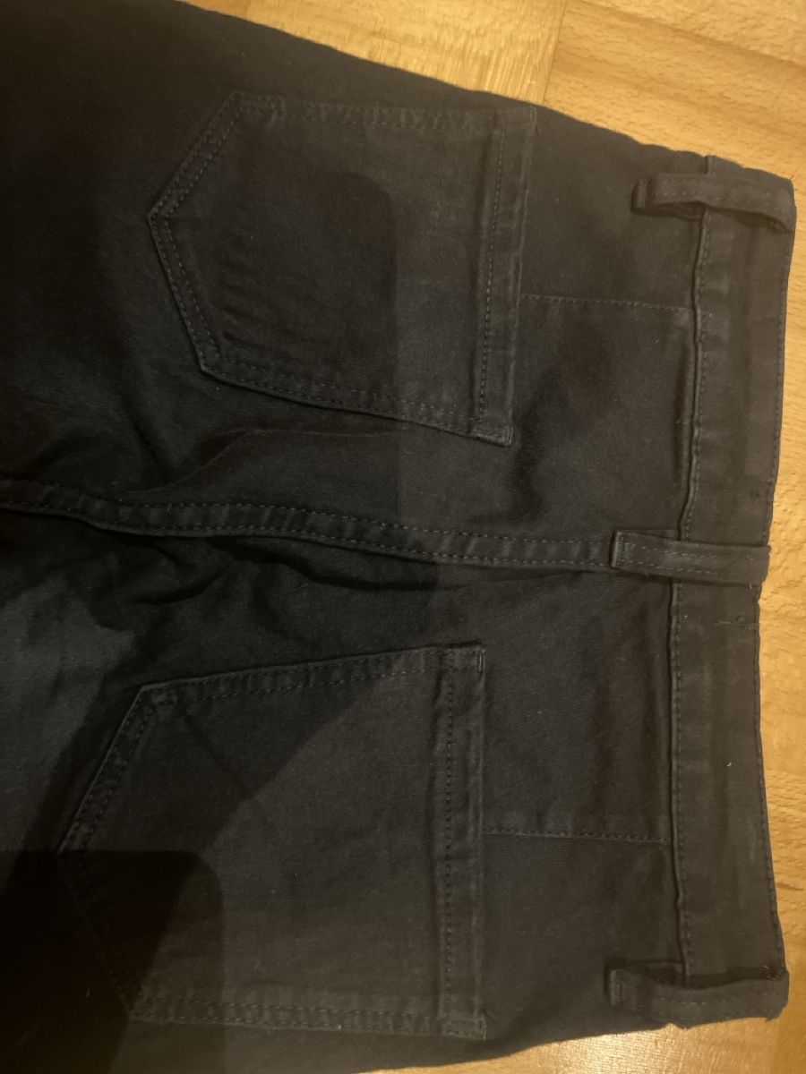Bershka Jeans: Jeans Bershka EUR 36 – D'occasion à Oberengstringen par pri_c8jk 4