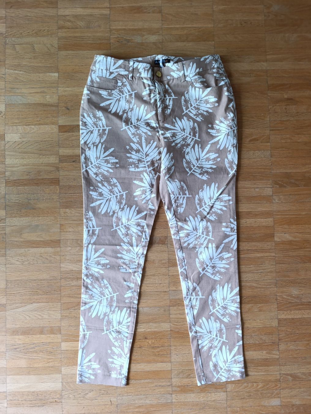Pantaloni: Damen Baumwolle Hose, Gr 38 neu – Nuovo (secondo la descrizione) da Zürich venduto da VorlonShadow 2