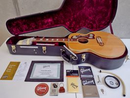 Gibson SJ 200 Montana Gold Custom Shop LTD of 40