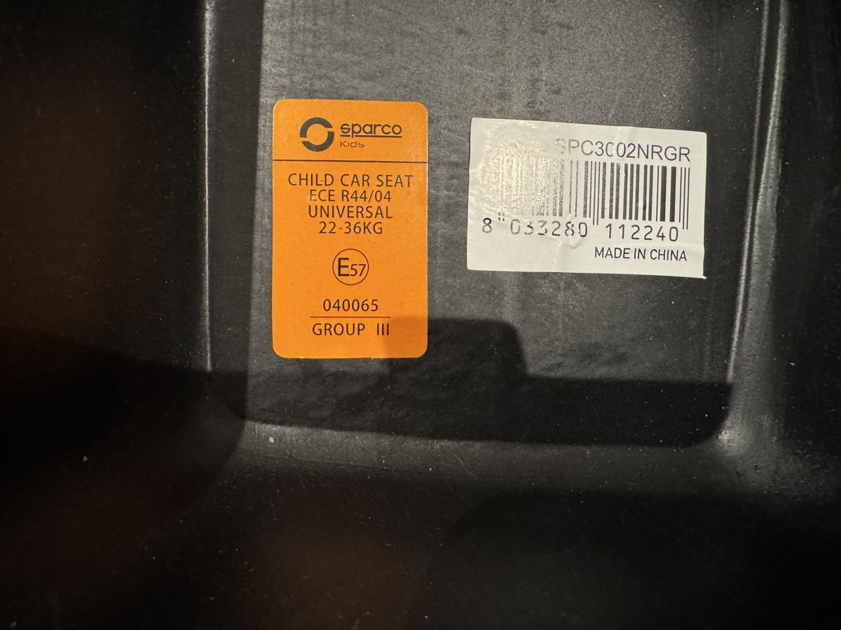 Sparco Auto-Kindersitze: Sparco Booster Seat black – Gebraucht aus Basel von robbasel 2
