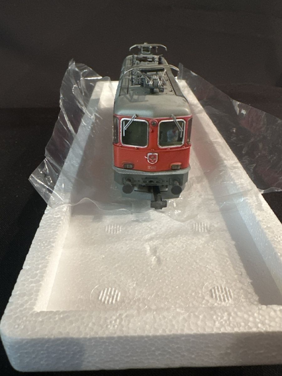 Hag Modellini di ferrovie: HAG Lokomotive Re 4/4 – Usato da Russikon venduto da Pedro20 4