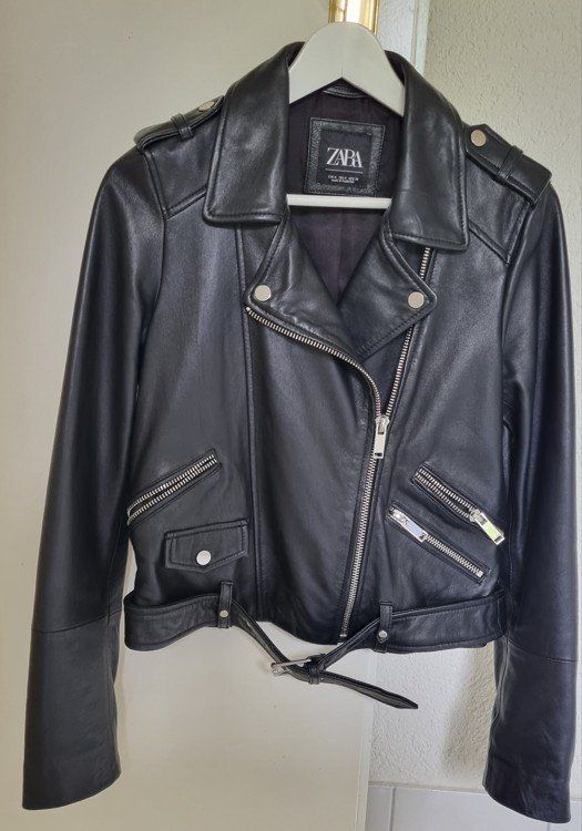 Zara Giacche: Lederjacke schwarz von Zara – Nuovo (secondo la descrizione) da Zürich venduto da mdiscover