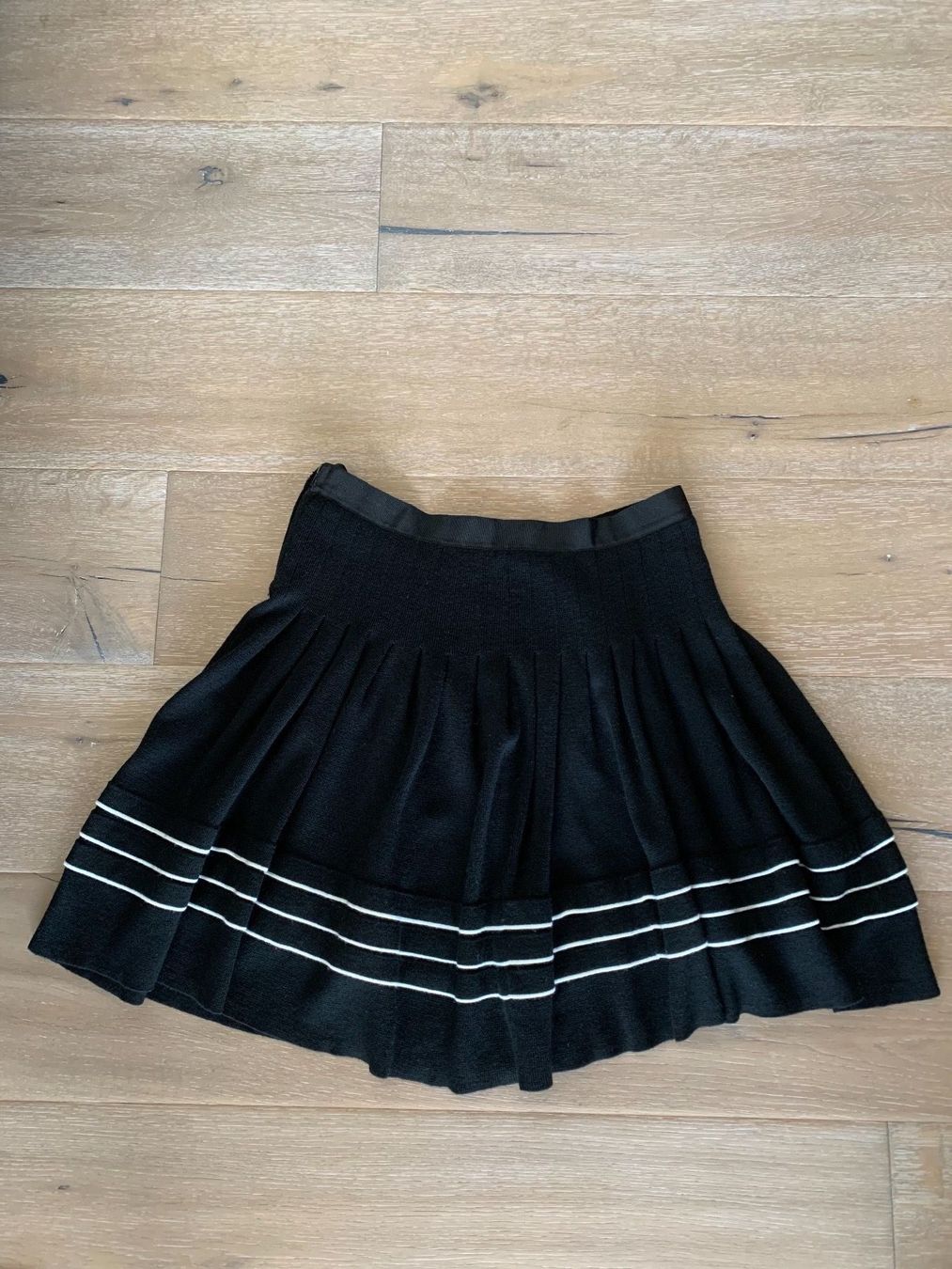 Gonne: Anne Fontaine jupe – Usato da La Croix (Lutry) venduto da fashionclub01