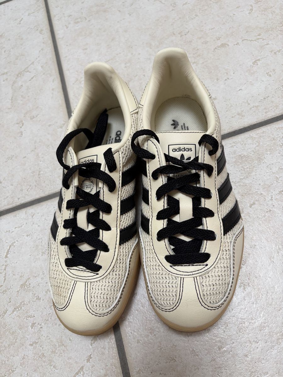 Adidas Chaussures femmes: Adidas Gazelle Creme Noir – Neuf (Voir description) à Biel/Bienne par lisalrh 1