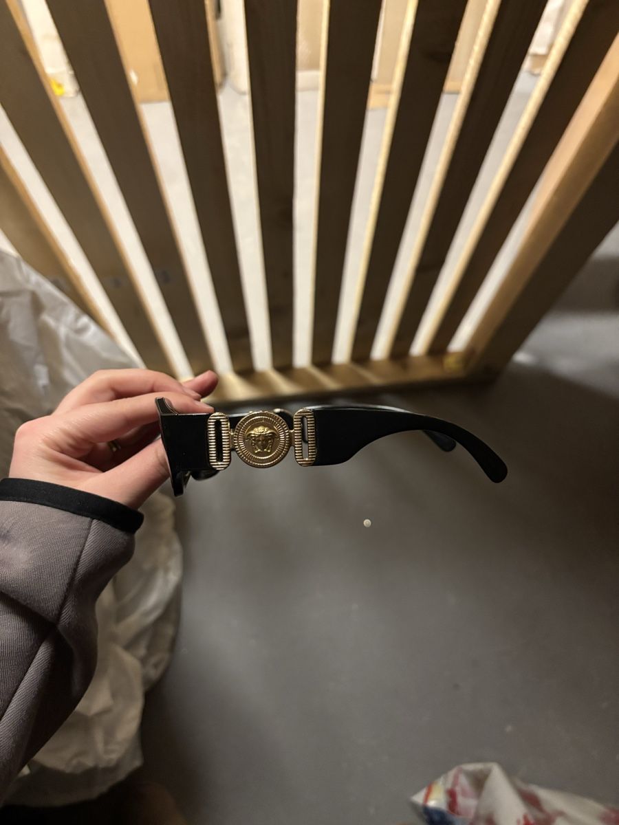 Versace Occhiali & Lenti: VERSACE SONNENBRILLE MIT ETUI – Usato da Fribourg venduto da saf_nhp7 4
