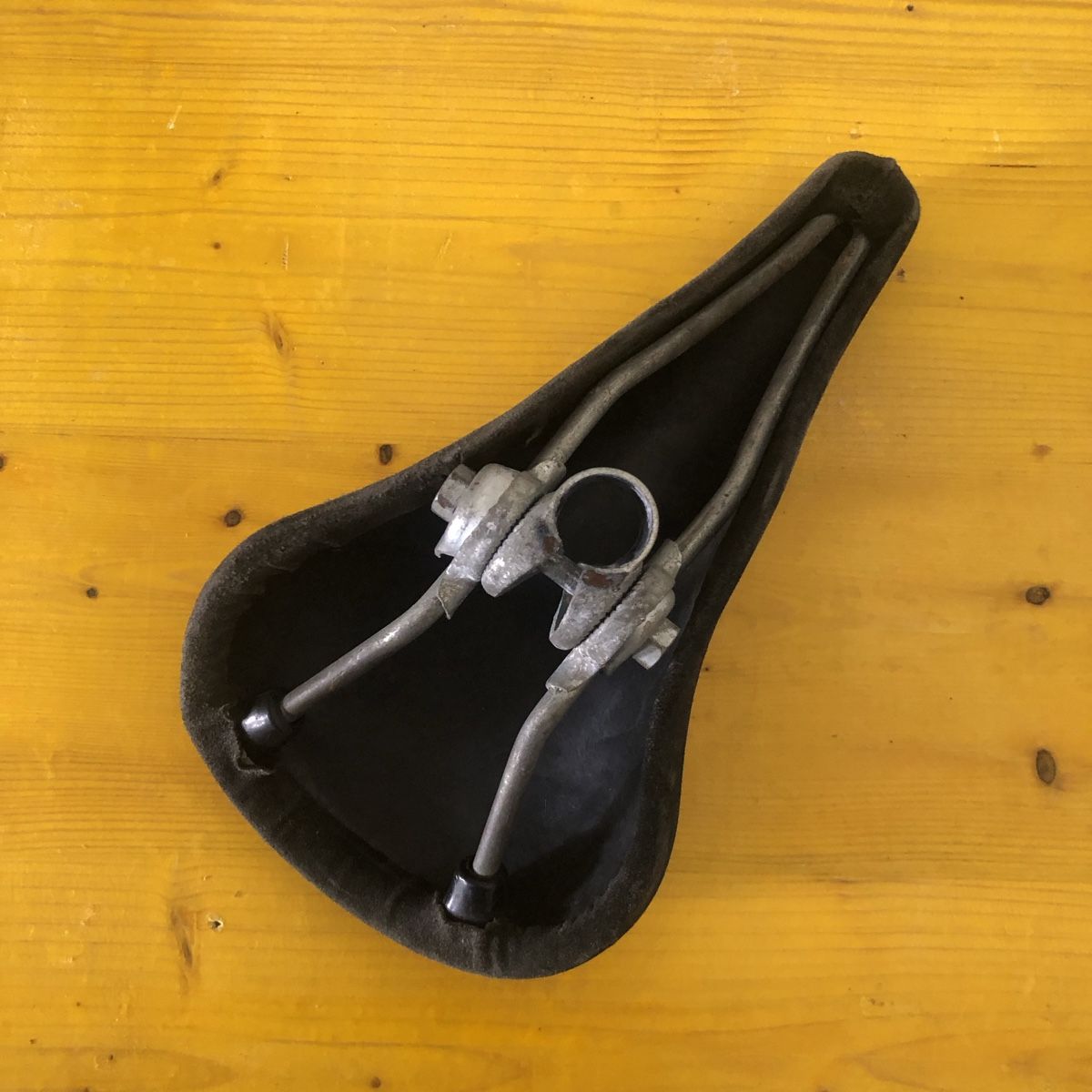 Pièces détachées: Sattel – D'occasion à Riehen par Love-and-Peace 7