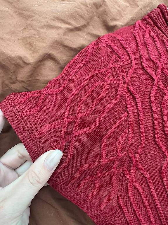 Vestiti: Robe en maille The Kooples bordeaux, taille 36 – Usato da Prangins venduto da heima00 2