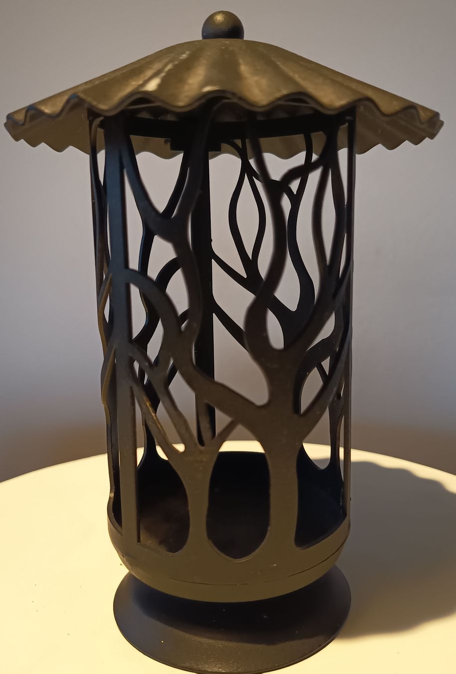 Portacandele: Schwarzer Kerzenhalter im Baumdesign  – Usato da Wangen b. Olten venduto da crea_look